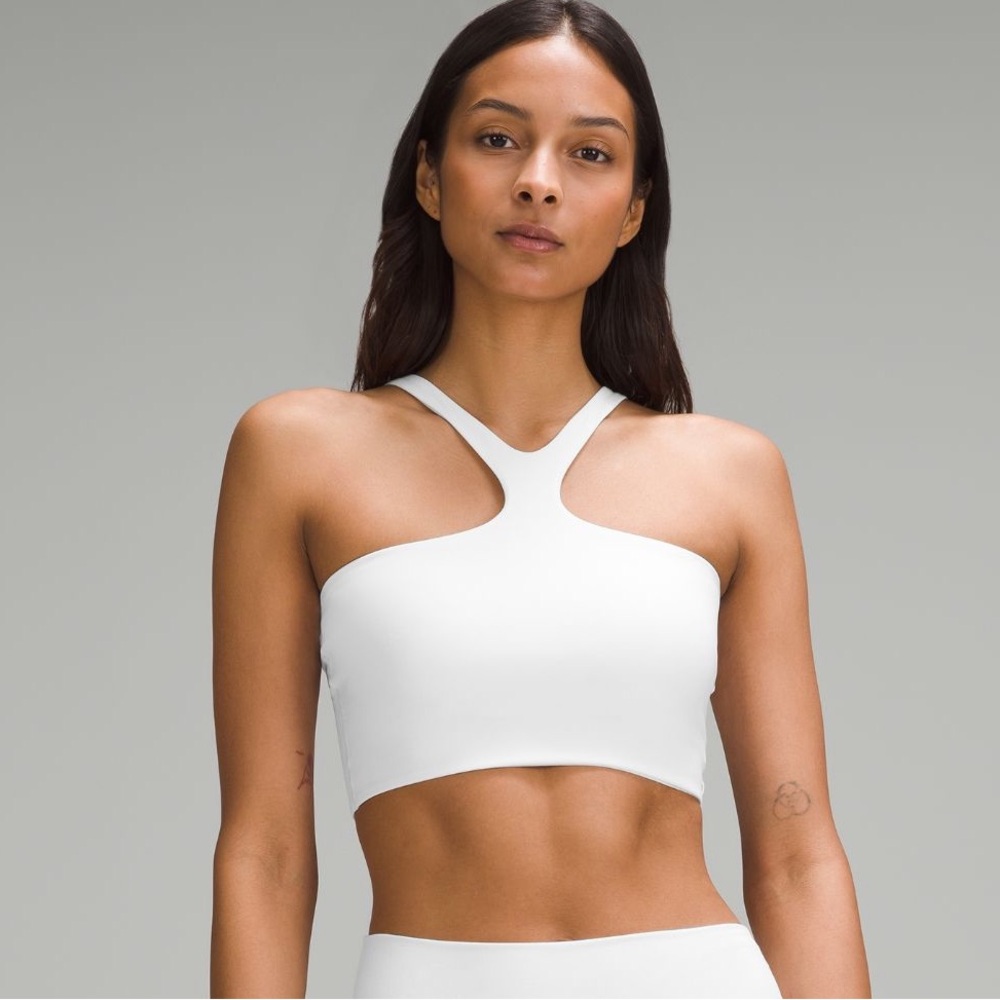 Lululemon white Ben’s this v Racer Bra S/m